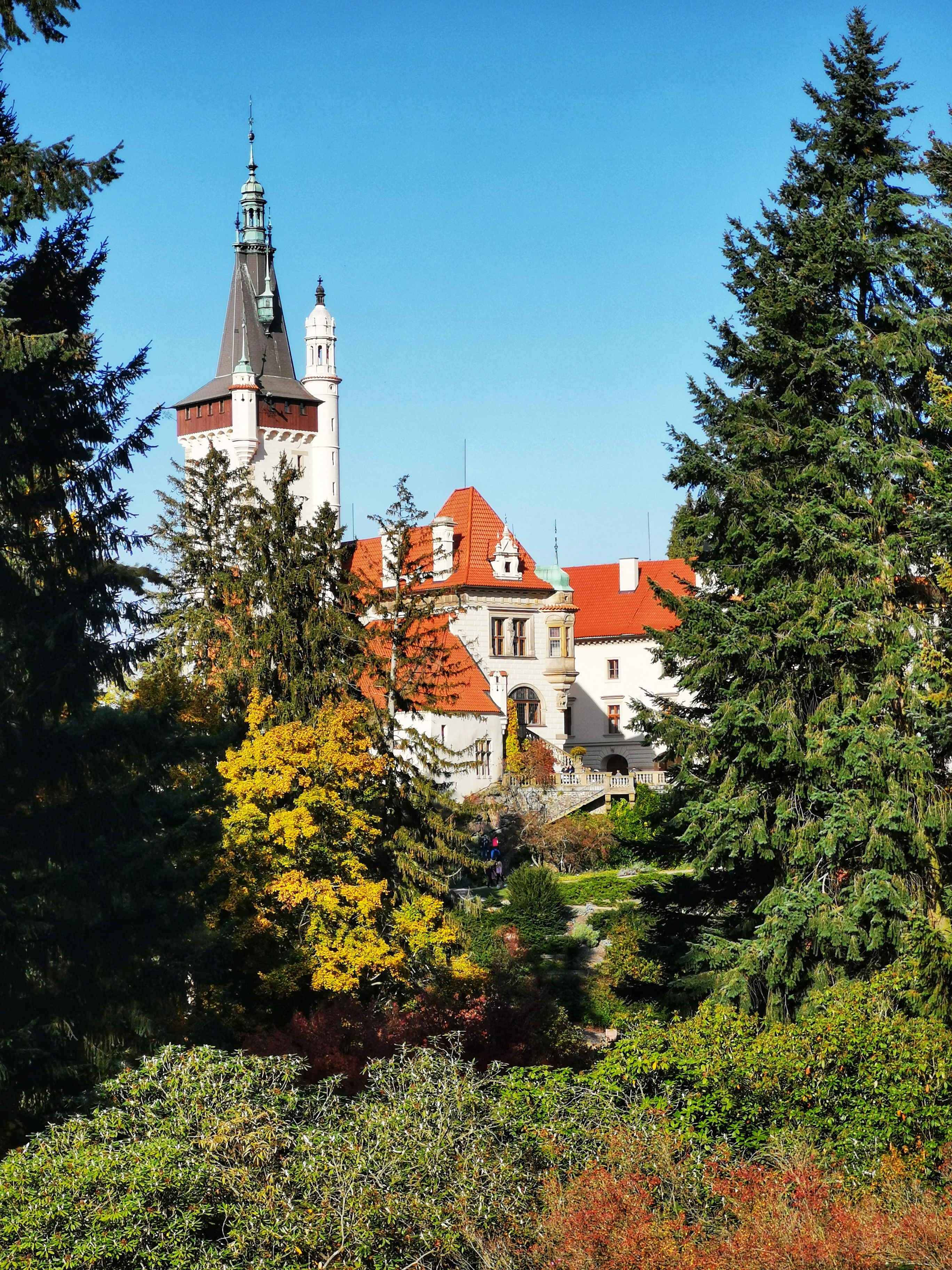 The current appearance of The Průhonice Castle dates to the late 19th century.