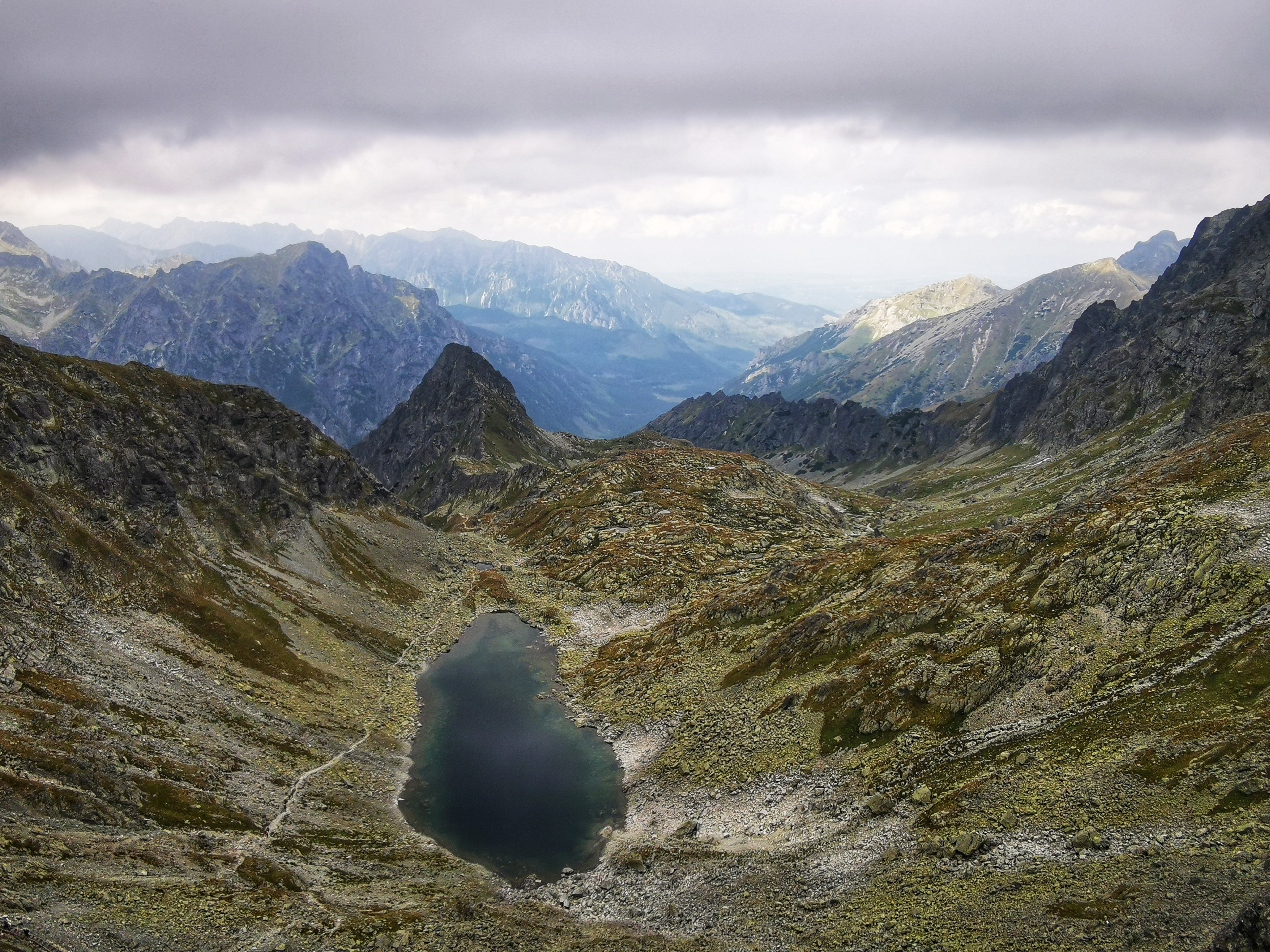 Zamrznuté pleso mountain lake.