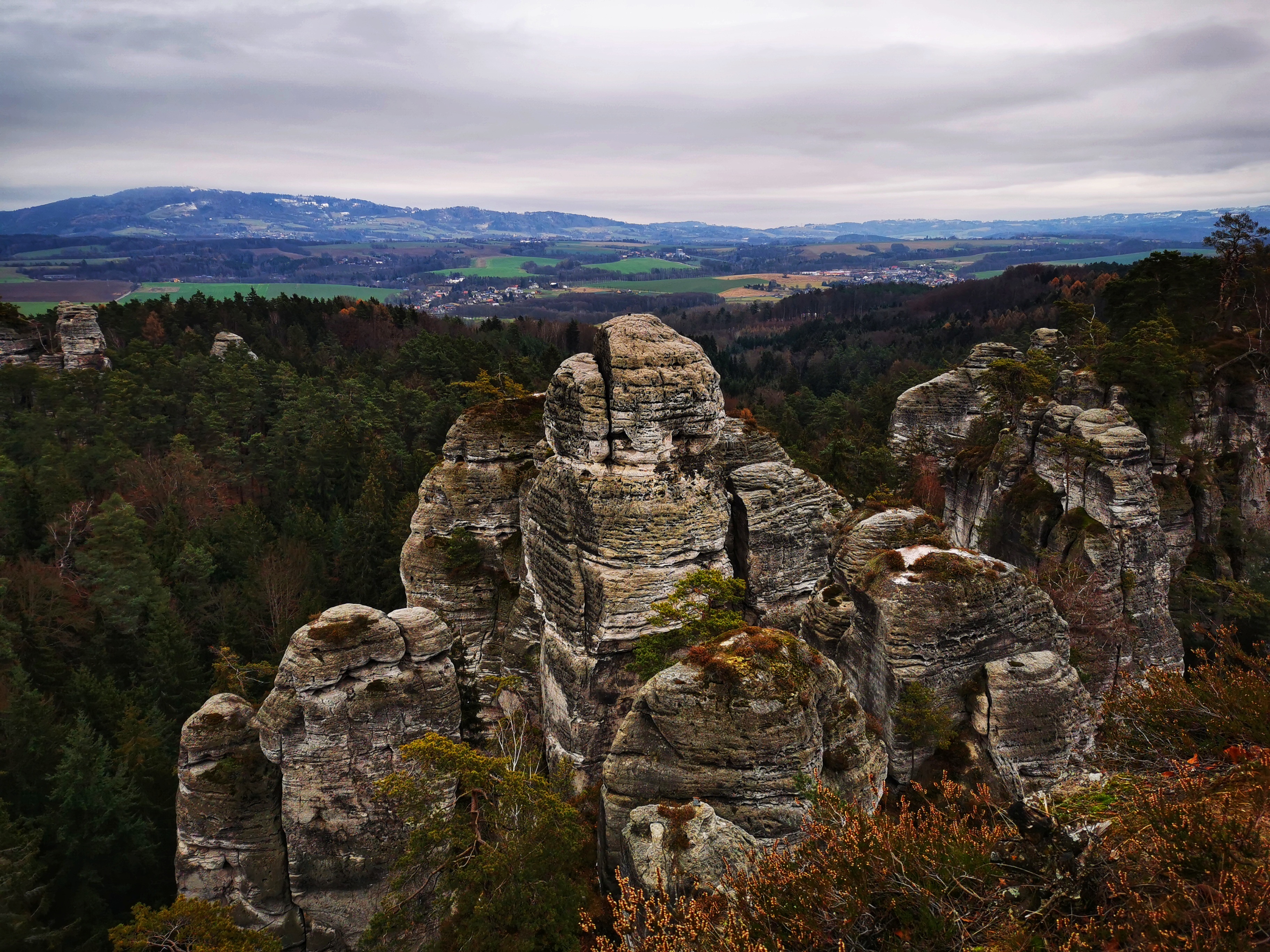 One of the many spectacular viewpoints giving you a stunning panorama of rock city.