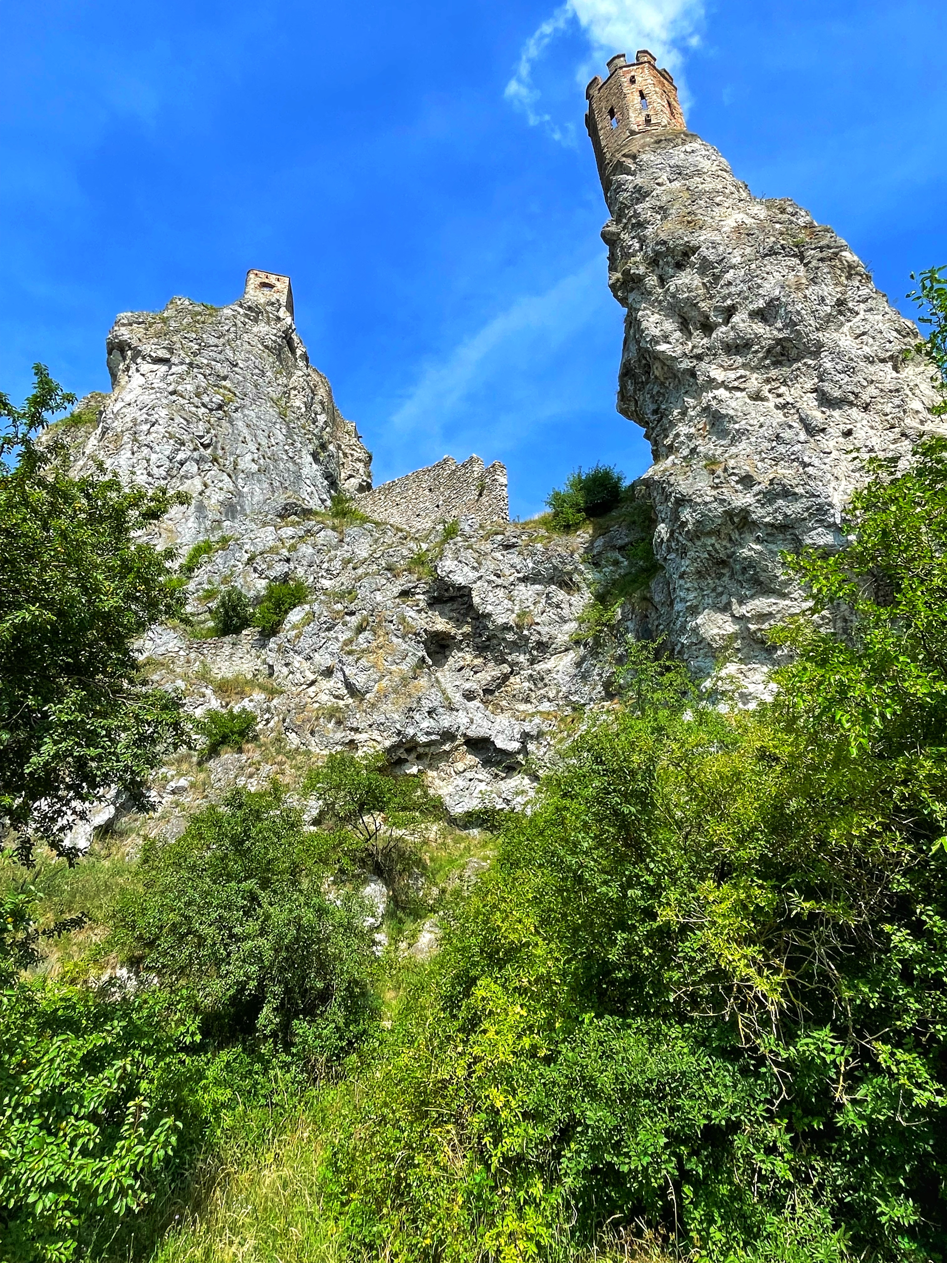 The most photographed part of the castle is the tiny watchtower, known as the Maiden Tower. Separated from the main castle, it balances perilously on a lone rock and has spawned countless legends concerning imprisoned lovelorn daughters leaping to their deaths.