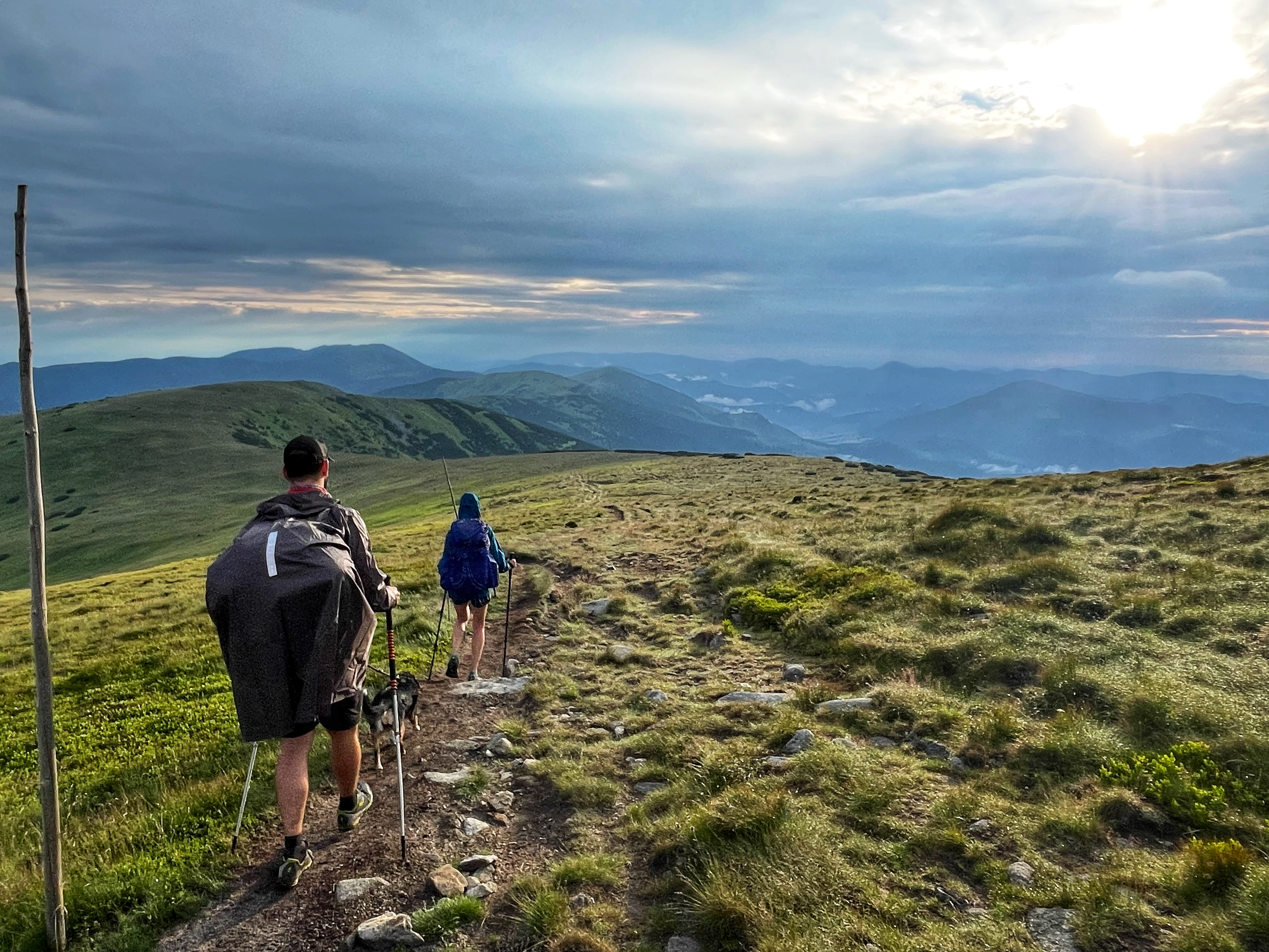 Walking down to Ďurková cabin.